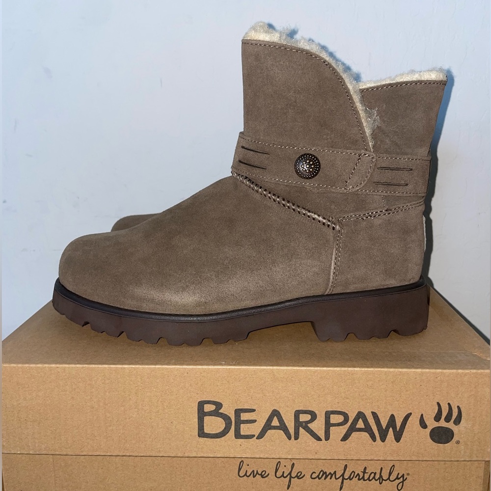 Wellston Seal Brown | Authentic BearPaw | New in box with tag. - Picture 4 of 9